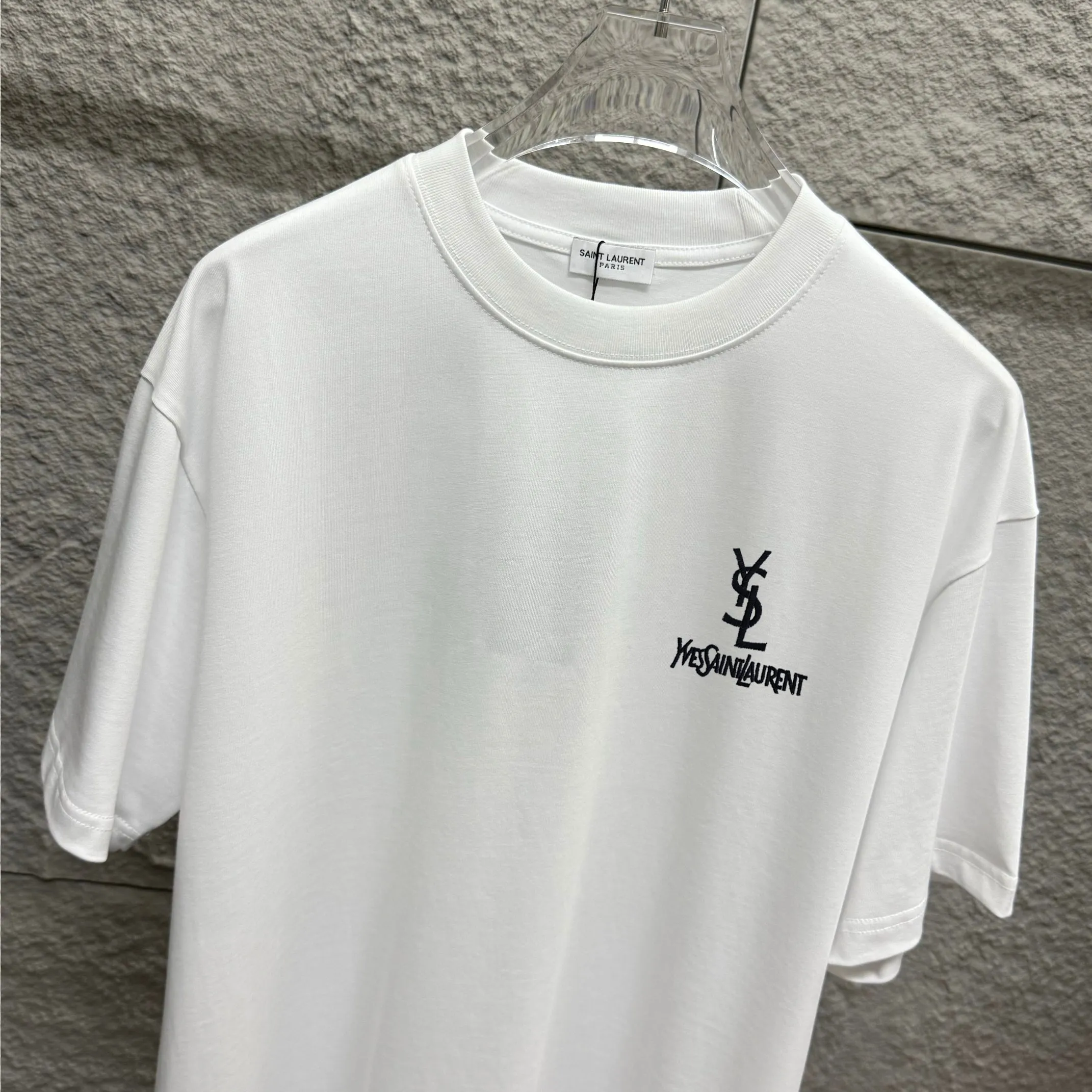 Ysl* * 2025 New Arrival Classic Black White T Same Style Size： S （90-130 ） M （120-150 ） L （140-165 ） XL （160-180 ） XXL （180-210 ） ：Black White